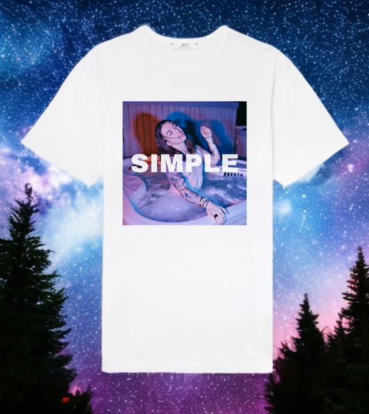 ‘Simple’ T-Shirt 💅🏼🌟