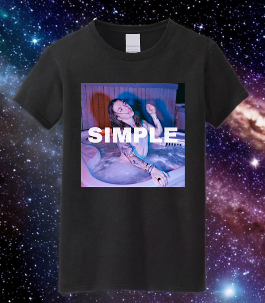 ‘Simple’ T-Shirt 💅🏼🌟